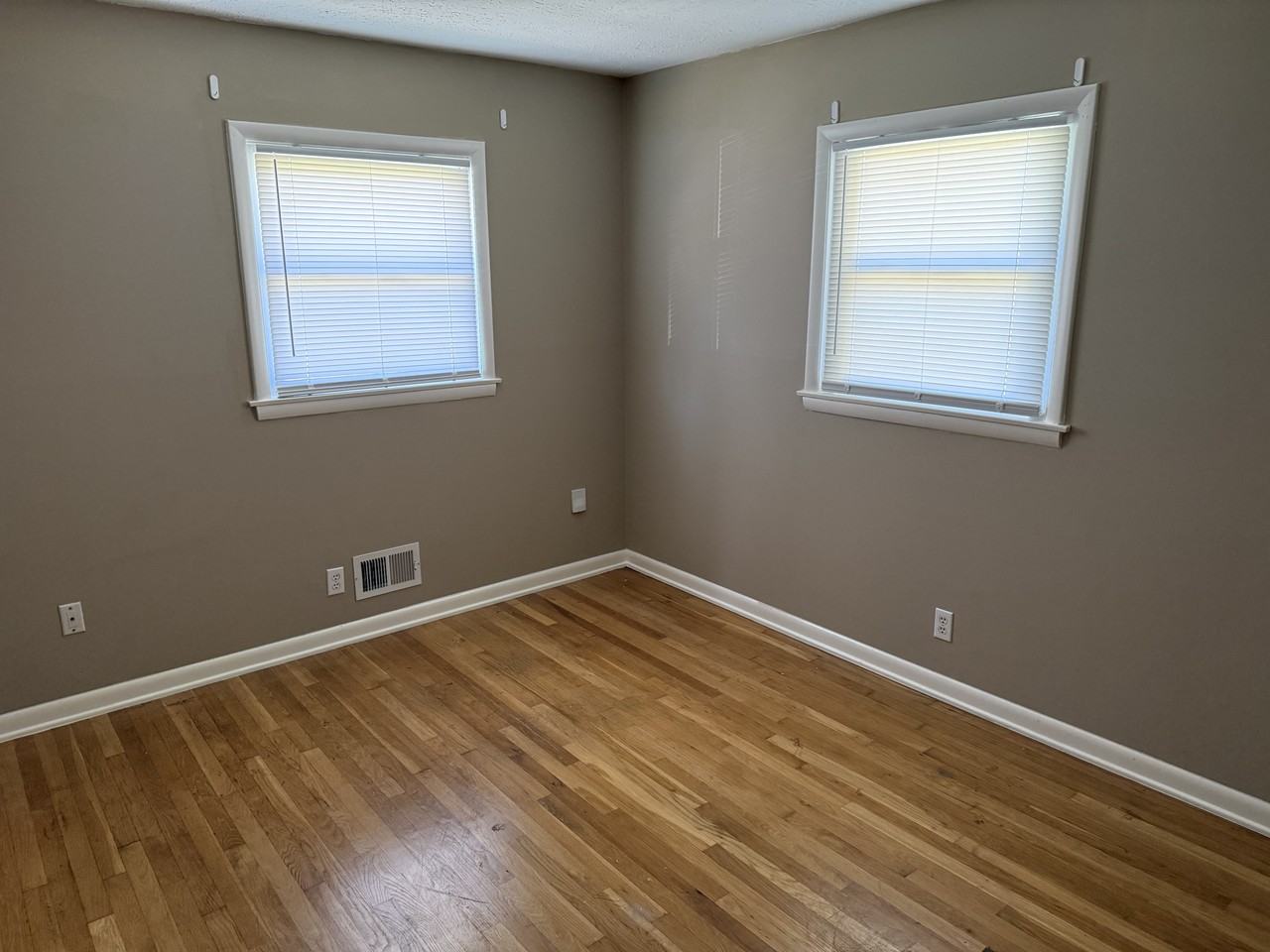 1917 Linherk Ave #2 - Photo 6 of 6