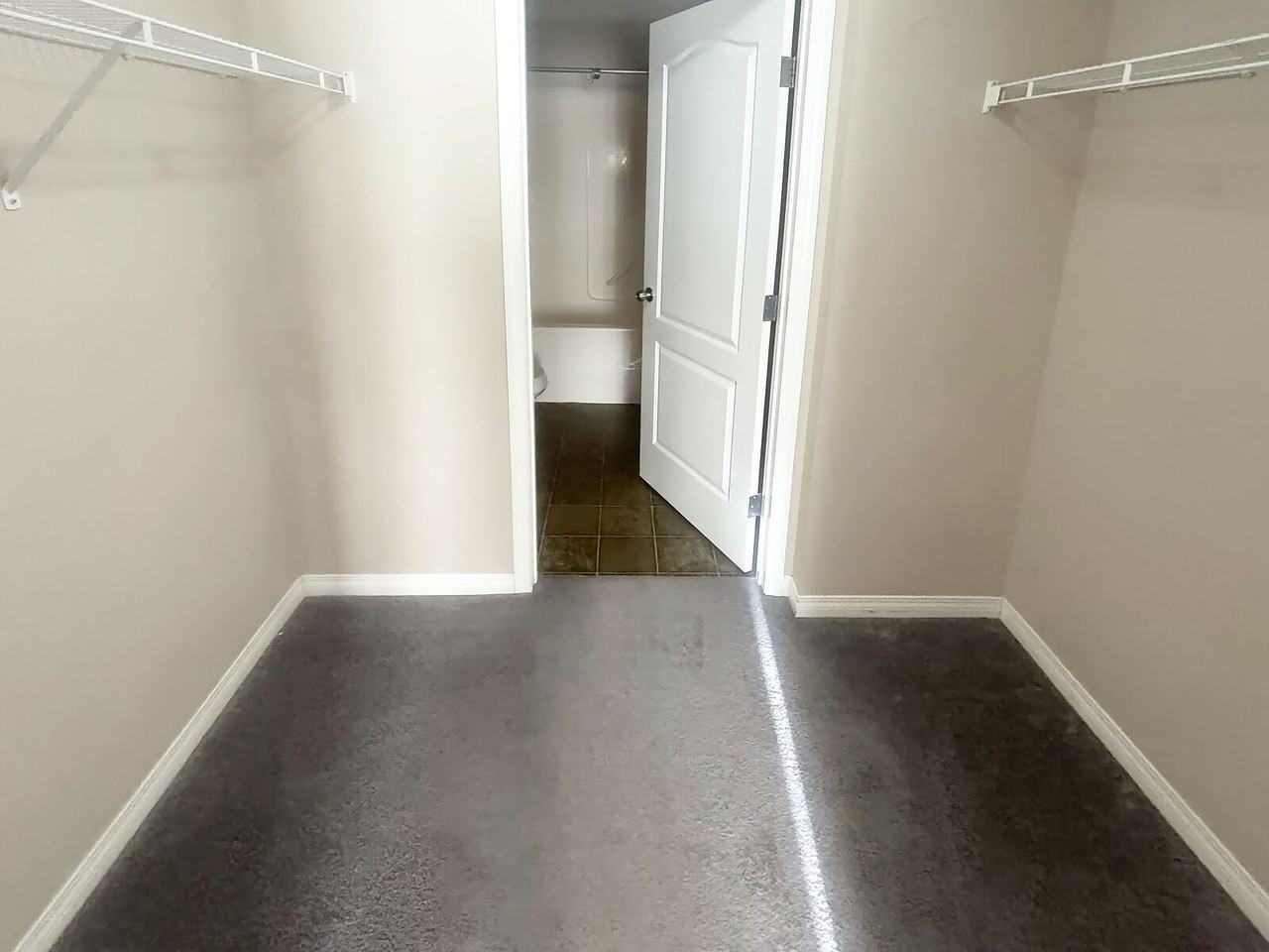 7331 Park Place South - Photo 7 of 15