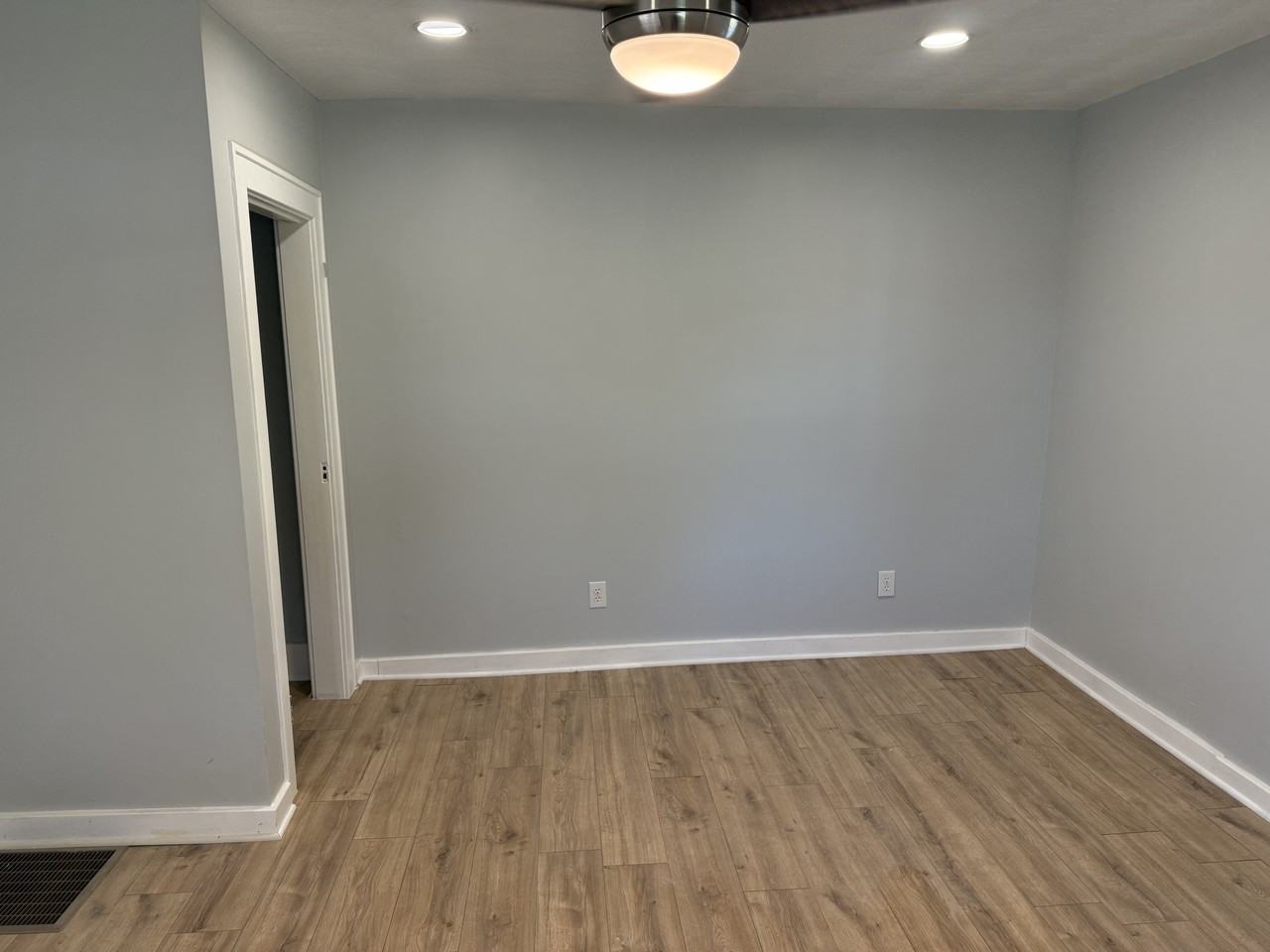 1539 4th St #NA - Photo 5 of 5