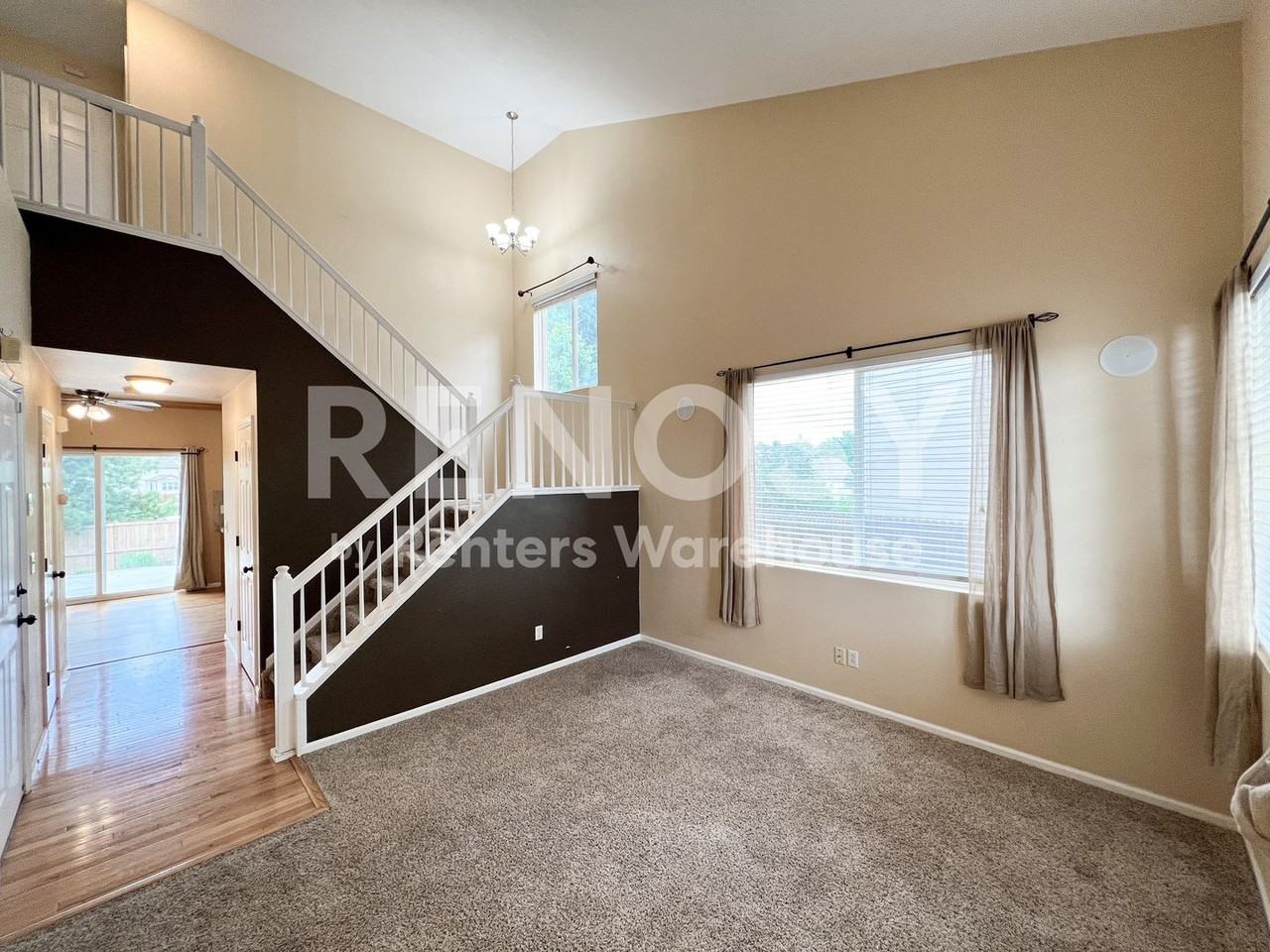 5118 S Sicily St - Photo 3 of 14