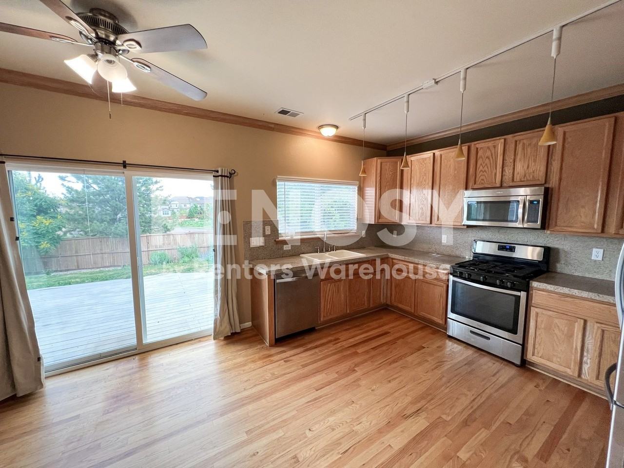 5118 S Sicily St - Photo 5 of 14