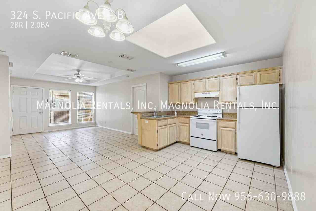 324 Pacific Ave #B - Photo 5 of 17