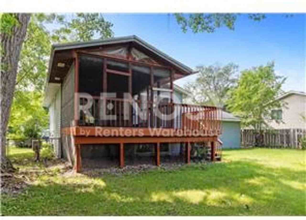 7608 Irving Ave N - Photo 2 of 20