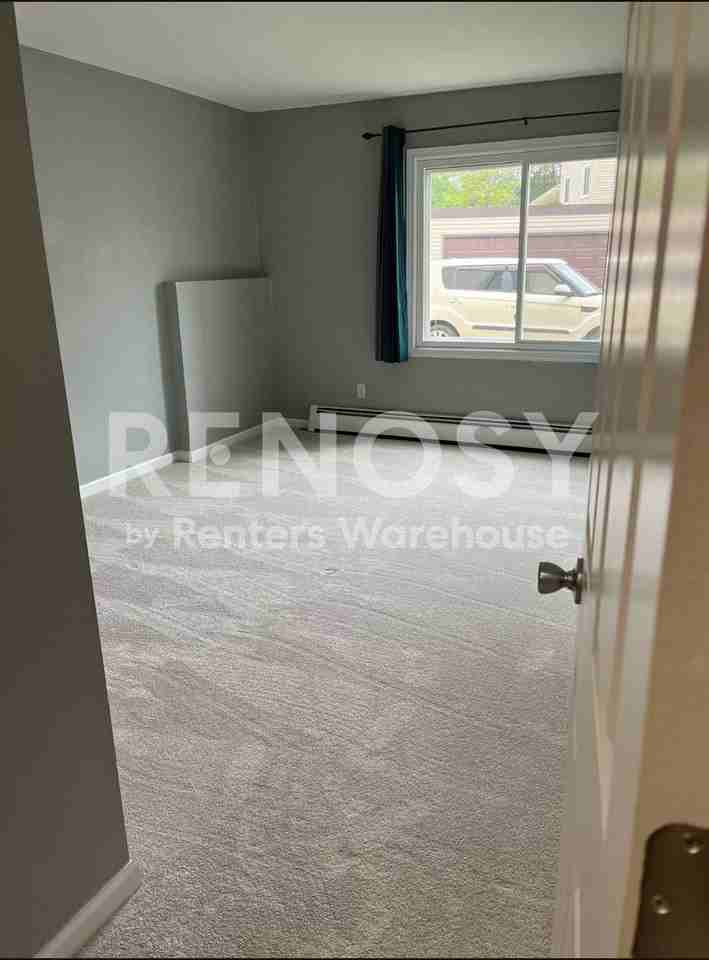 10750 Rockford Rd #102 - Photo 6 of 12