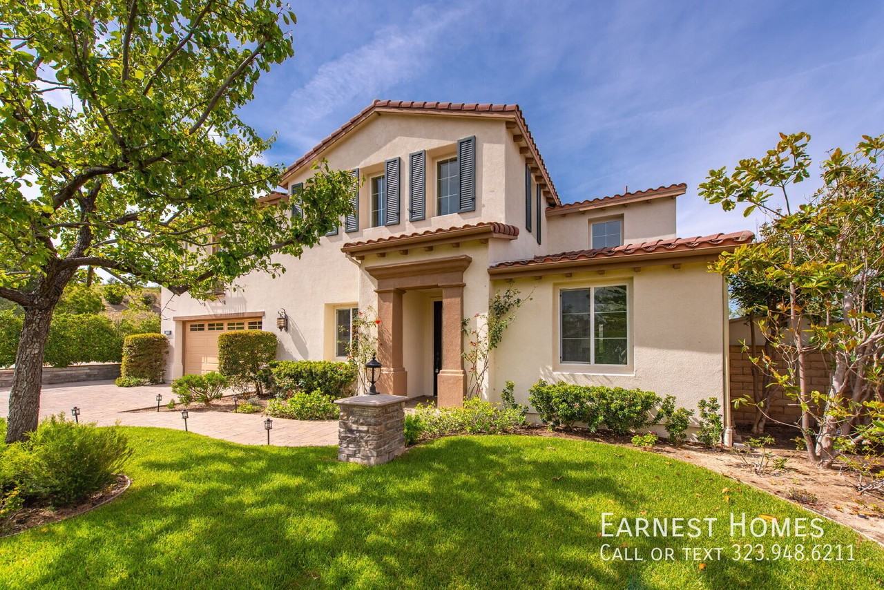 3447 Sentinel Ct - Photo 5 of 50