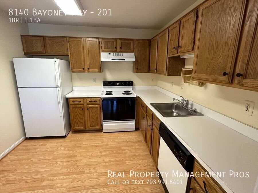 8140 Bayonet Way #201 - Photo 5 of 12