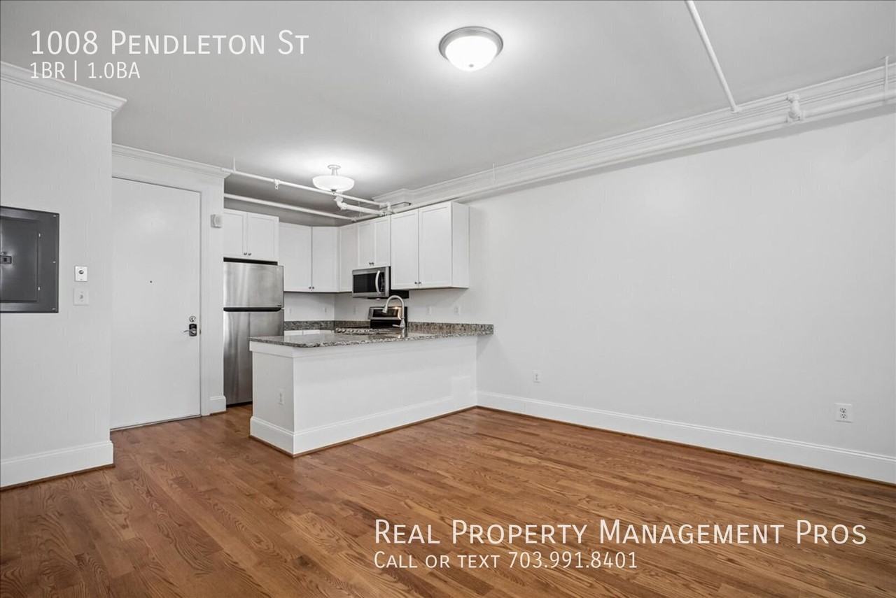1008 Pendleton St - Photo 6 of 23
