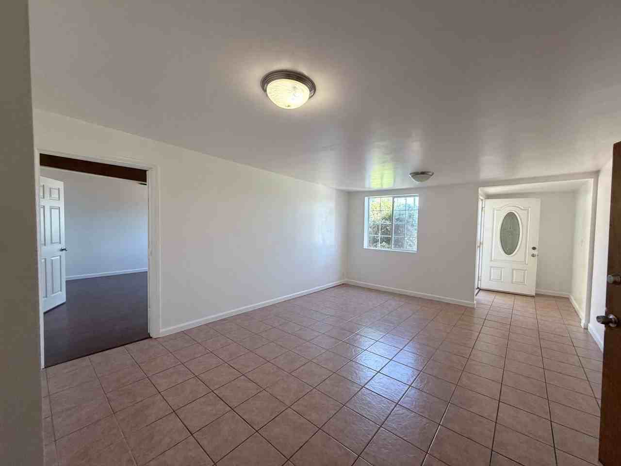 6310 Lake Alamor Ave - Photo 7 of 34