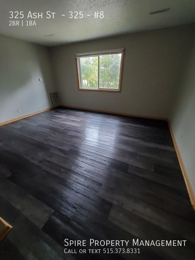 325 Ash St #8 - Photo 4 of 6