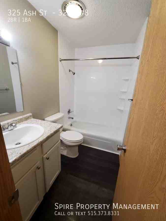 325 Ash St #8 - Photo 5 of 6