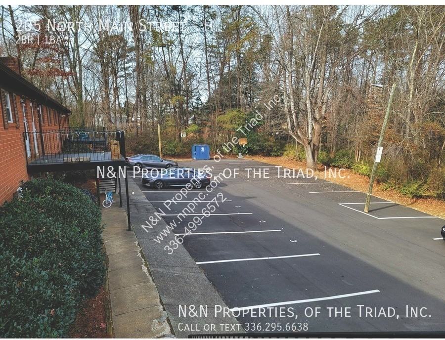 205 N Main St #H - Photo 4 of 17