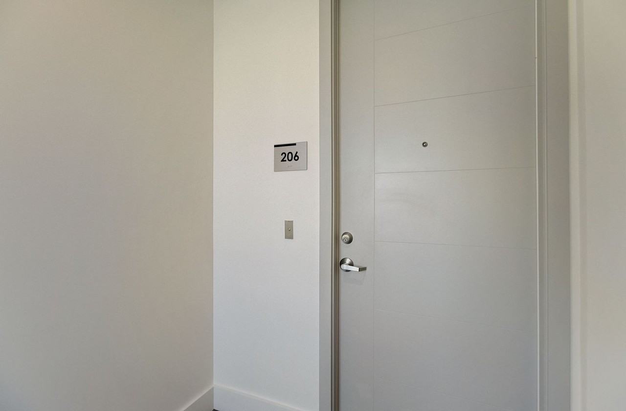 ST Living at 549 N Heliotrope Dr | Fresh &  Modern for the Best of LA Living! - Photo 6 of 26