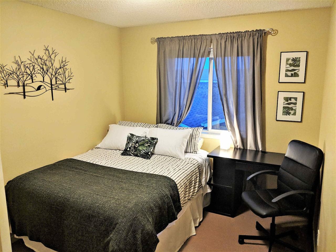 134 Cranberry Close Se - Photo 2 of 8