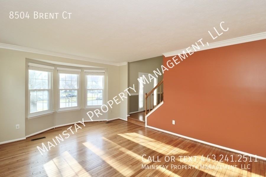 8504 Brent Ct - Photo 4 of 45