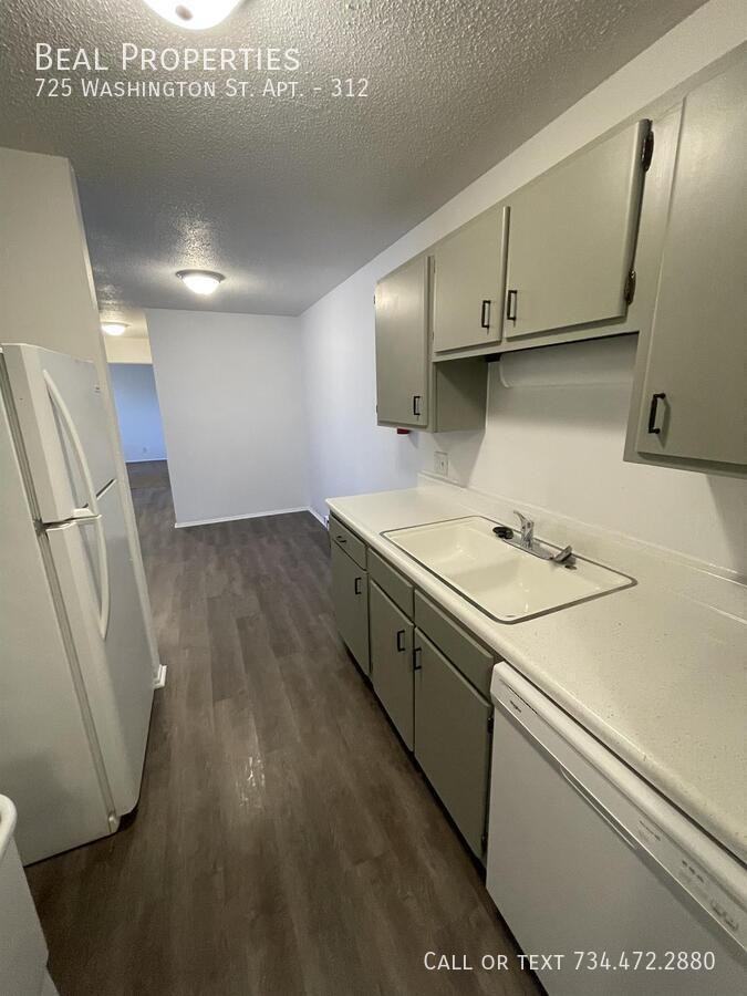 725 Washington St #312 - Photo 6 of 13
