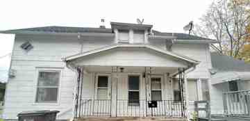 featured image of 615 Center St #1