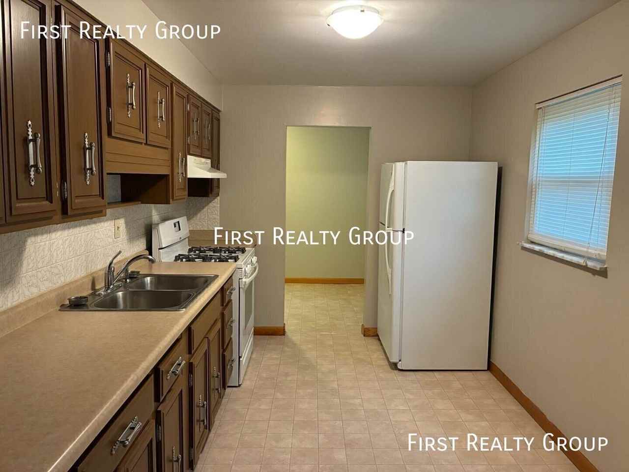 2424 Mundale Ave #1 - Photo 4 of 10
