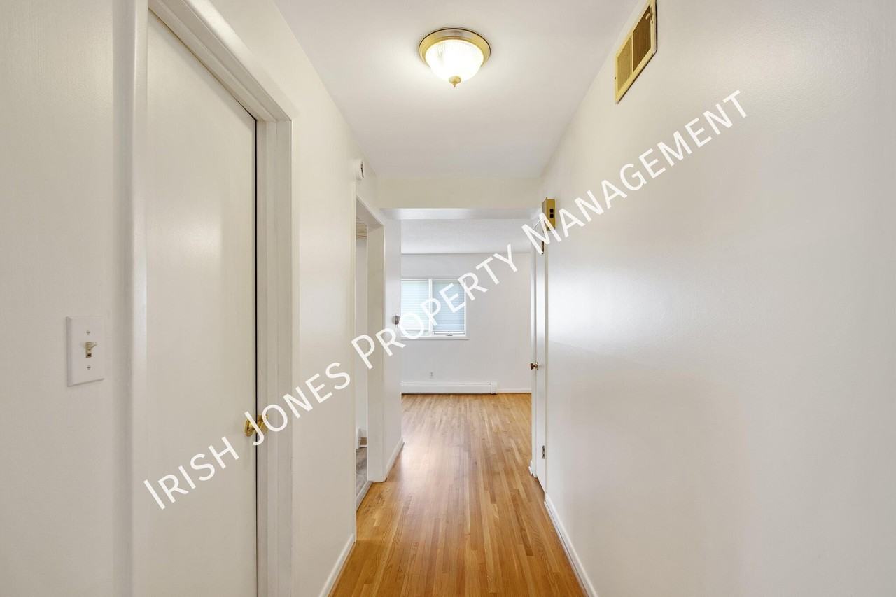 50 Eaglebrook Dr - Photo 5 of 18