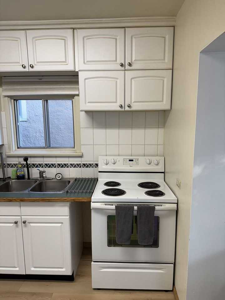 300 - 2 - 1313 1 St Ne - Photo 4 of 20