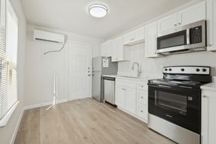 407 N Justin Ave #A - Photo 1 of 1