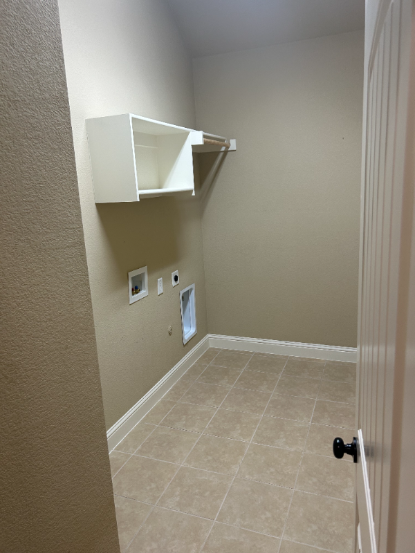 1102 Westminster Dr - Photo 4 of 14