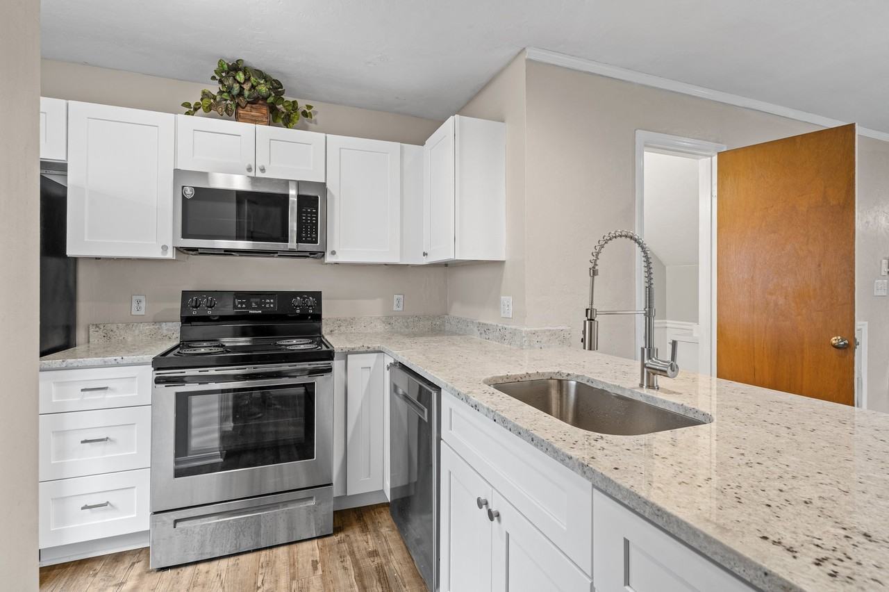 6296 Sw 8th Pl - Photo 2 of 15