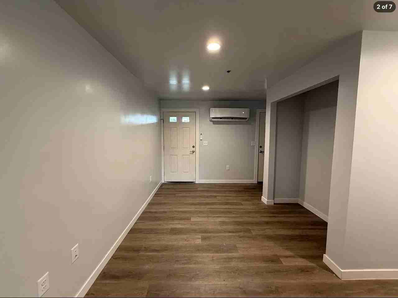 16601 Pacific Ave S - Photo 2 of 7