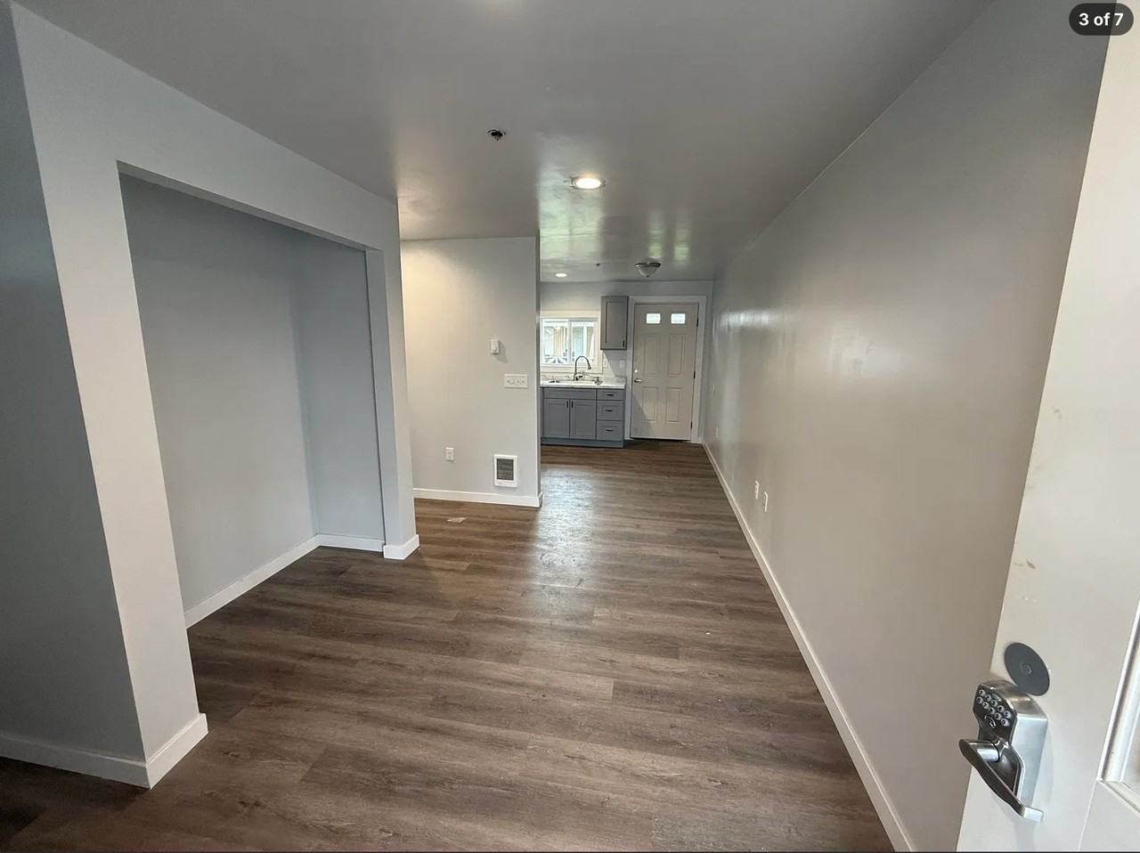 16601 Pacific Ave S - Photo 3 of 7