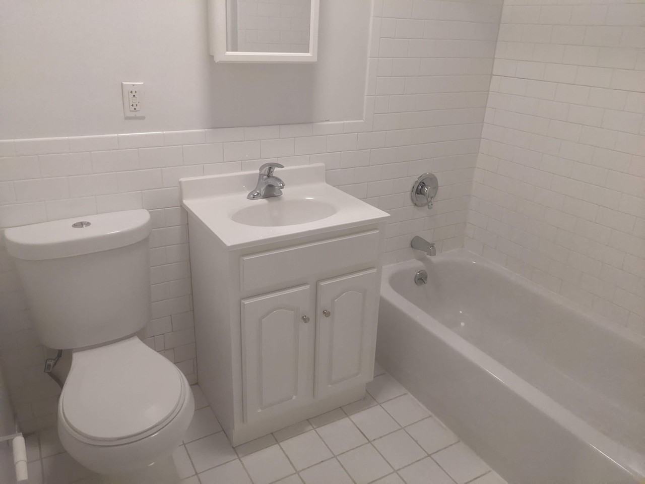 739 Brook Ave #1 - Photo 5 of 12