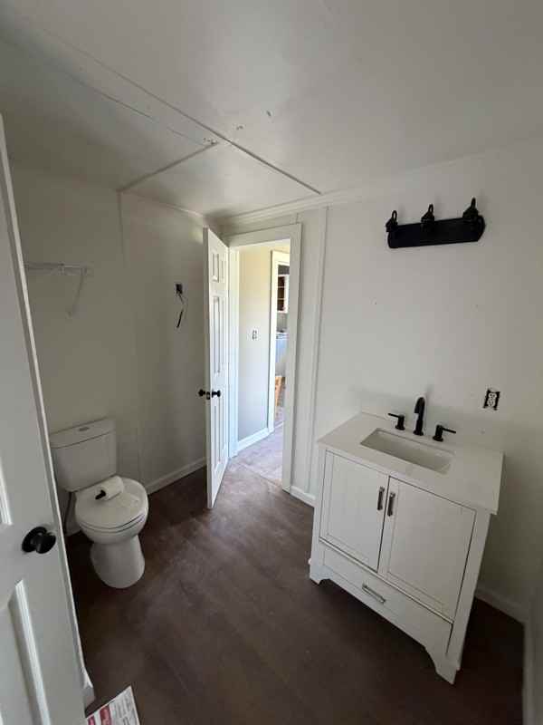 1726 Oscar St - Photo 7 of 9