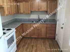 154 25th St Ne - Photo 1 of 1