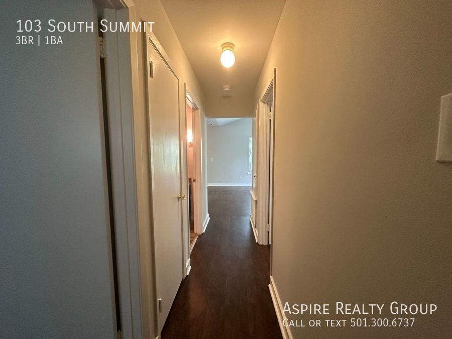 103 S Summit St - Photo 5 of 17