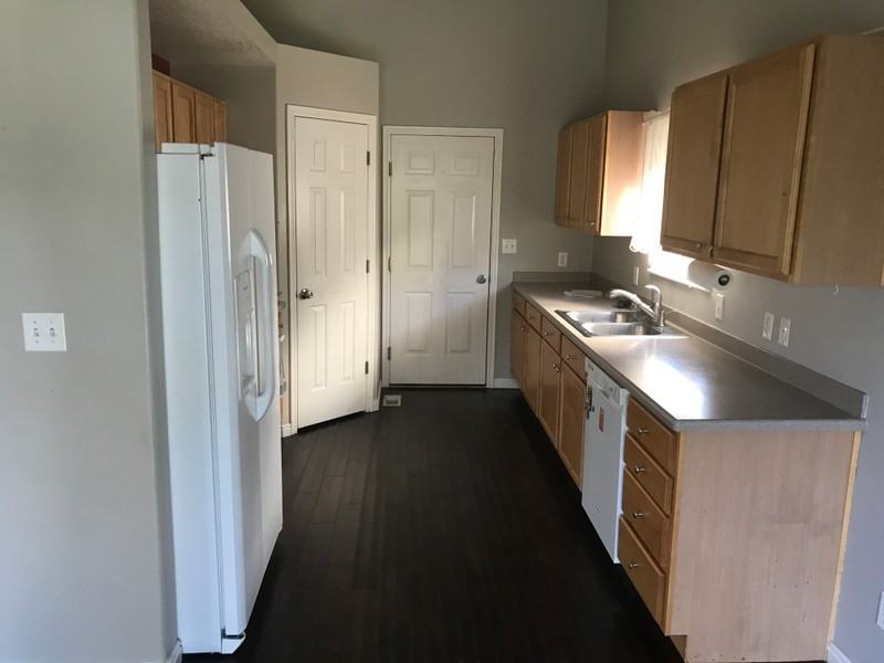 202 W Arbor Dr - Photo 2 of 9