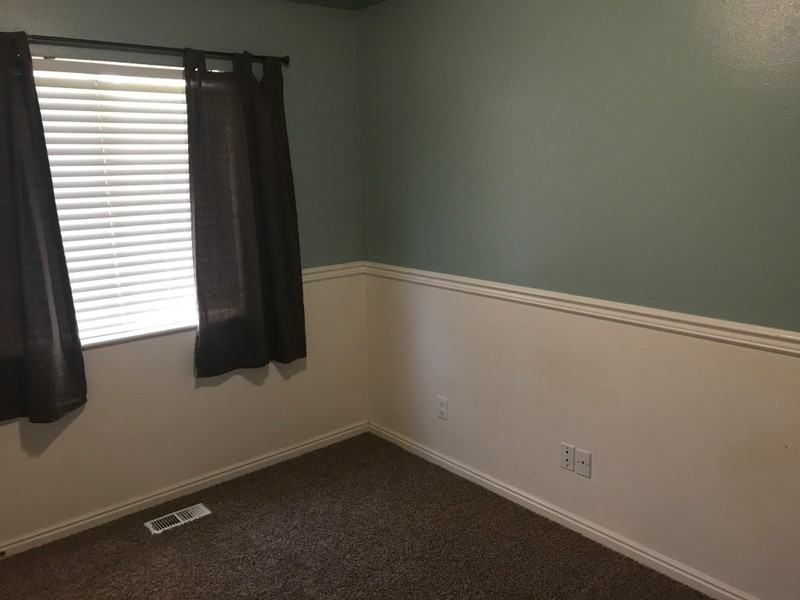 202 W Arbor Dr - Photo 5 of 9