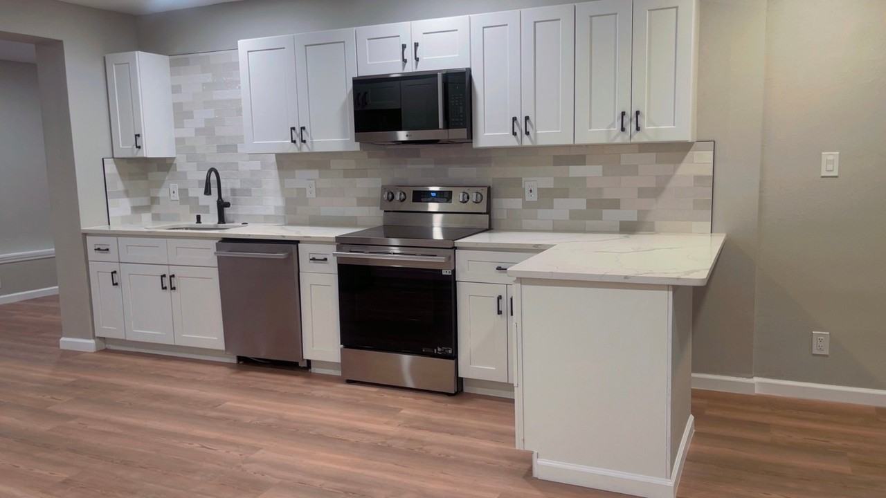 130 Lakeview Dr - Photo 6 of 16