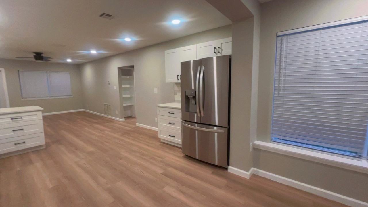 130 Lakeview Dr - Photo 7 of 16
