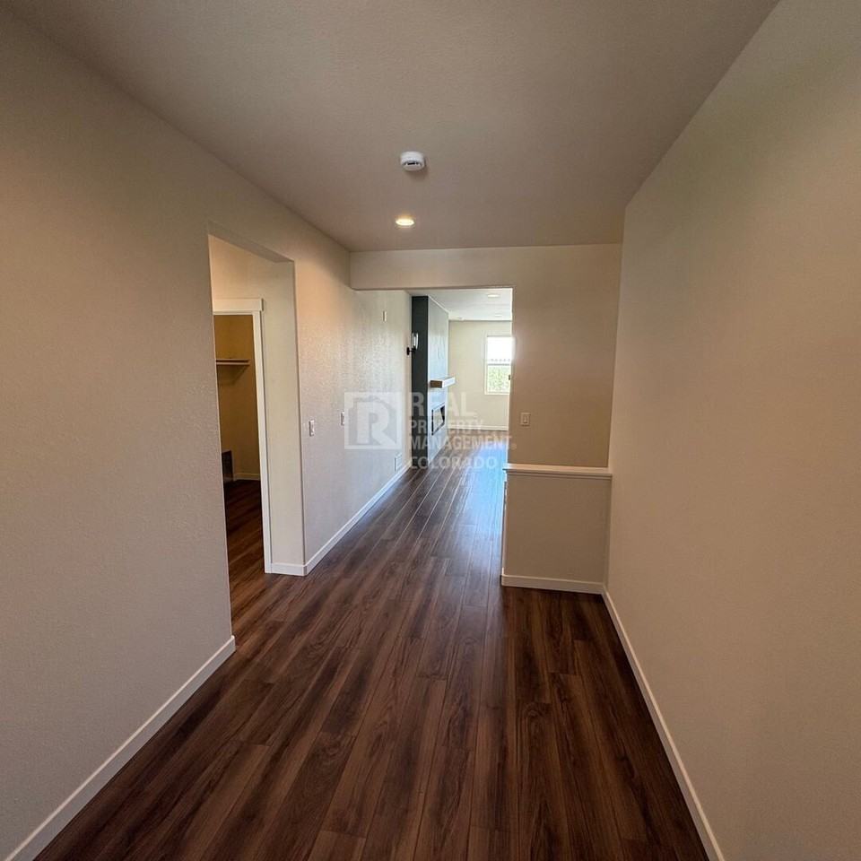 4524 Scenic Ln - Photo 4 of 28