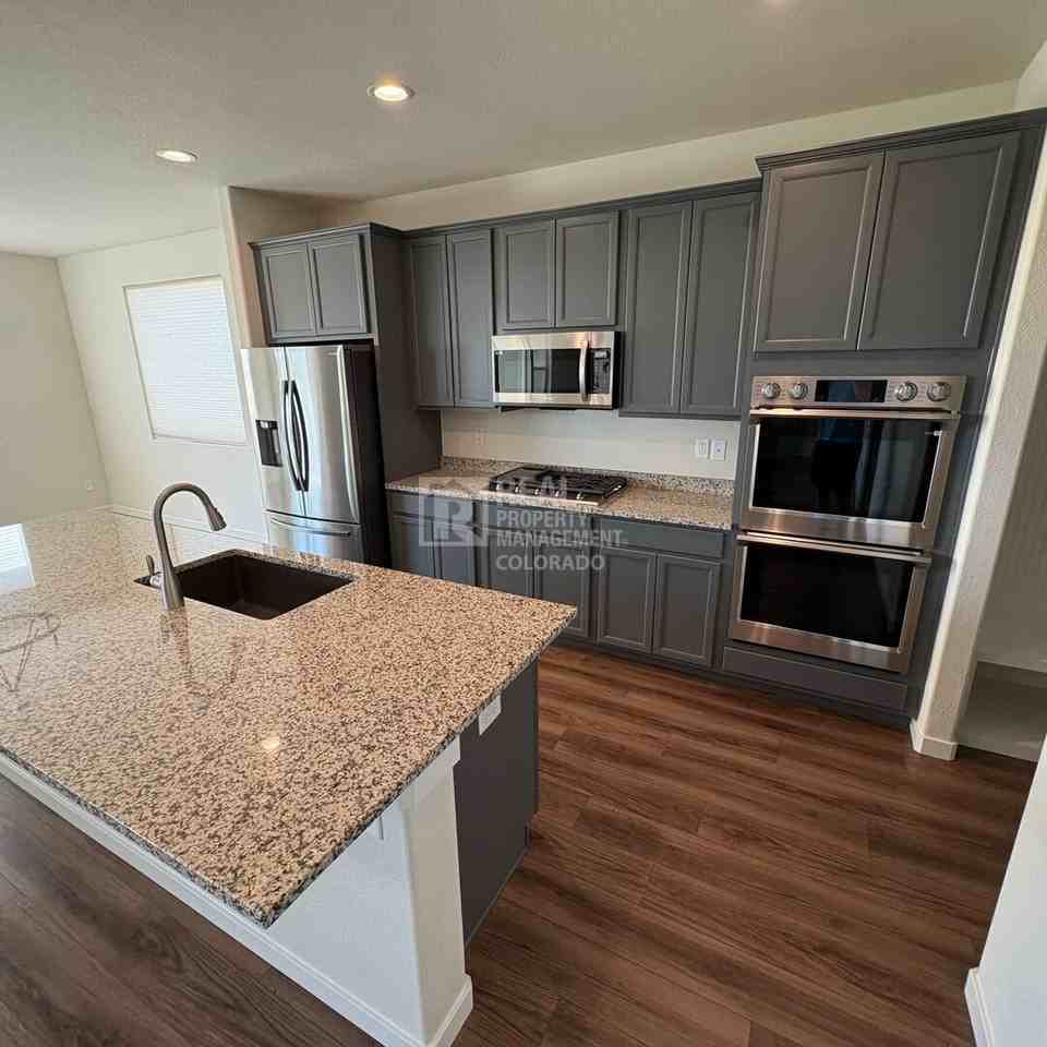 4524 Scenic Ln - Photo 5 of 28
