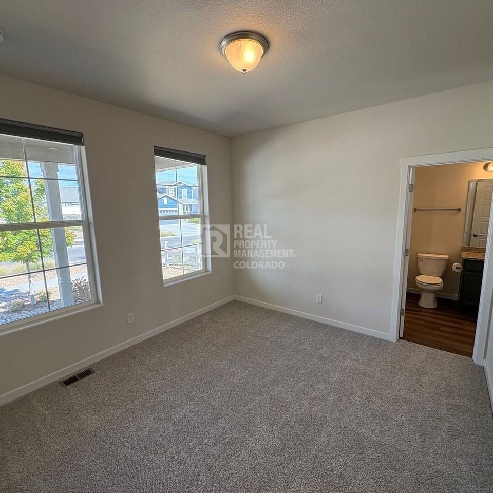 4524 Scenic Ln - Photo 7 of 28