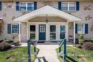 featured image of 11 Wexford Dr