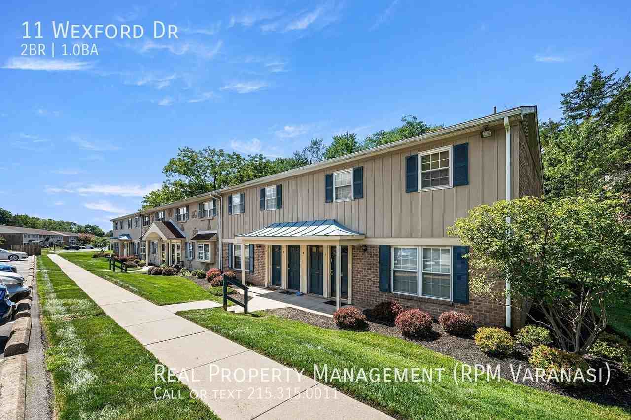 11 Wexford Dr - Photo 4 of 29