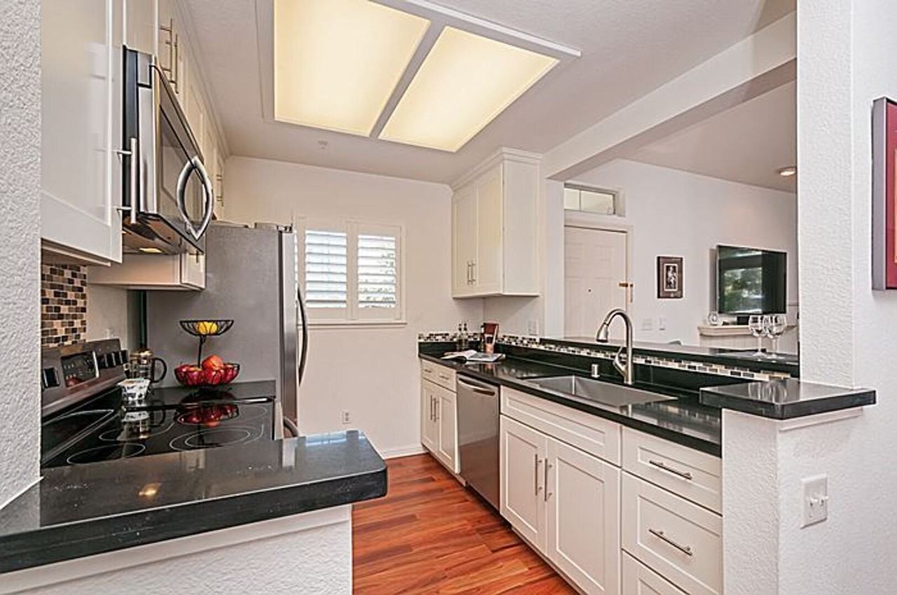 2203 Hastings Shore Ln - Photo 2 of 17