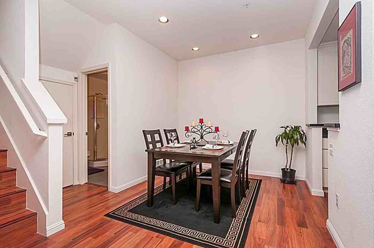 2203 Hastings Shore Ln - Photo 4 of 17