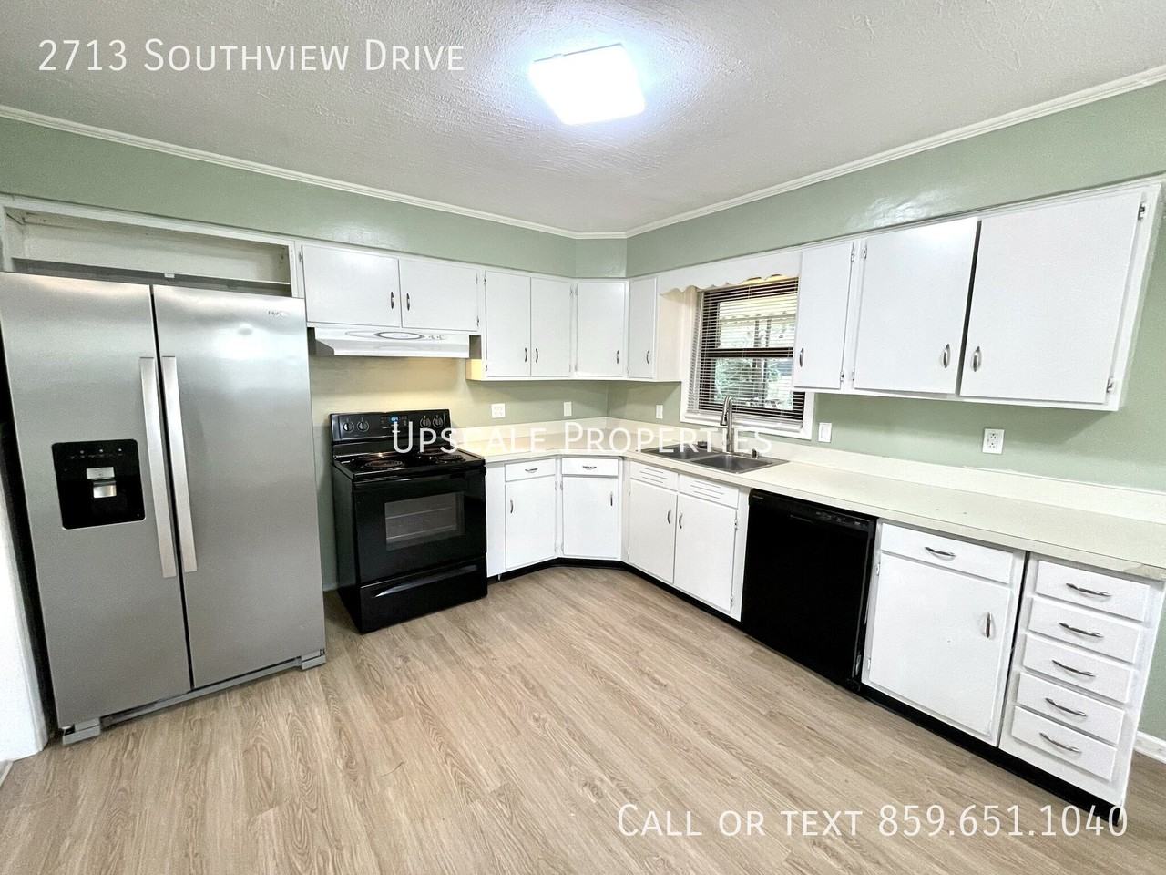 2713 Southview Dr - Photo 5 of 14