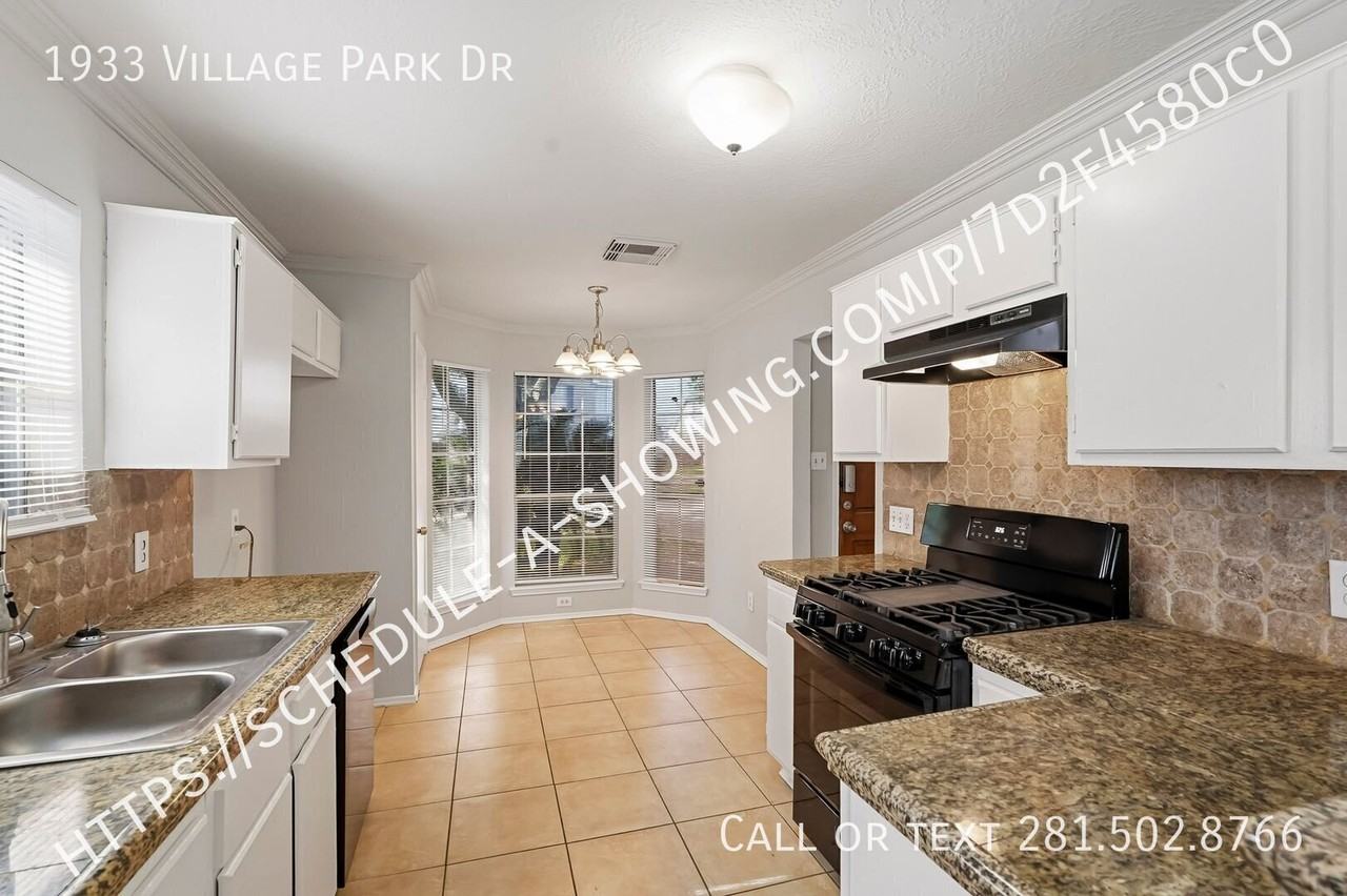 1933 Village Park Dr - Photo 5 of 14
