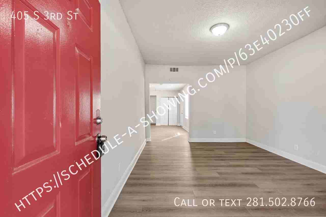 405 S 3rd St - Photo 3 of 13