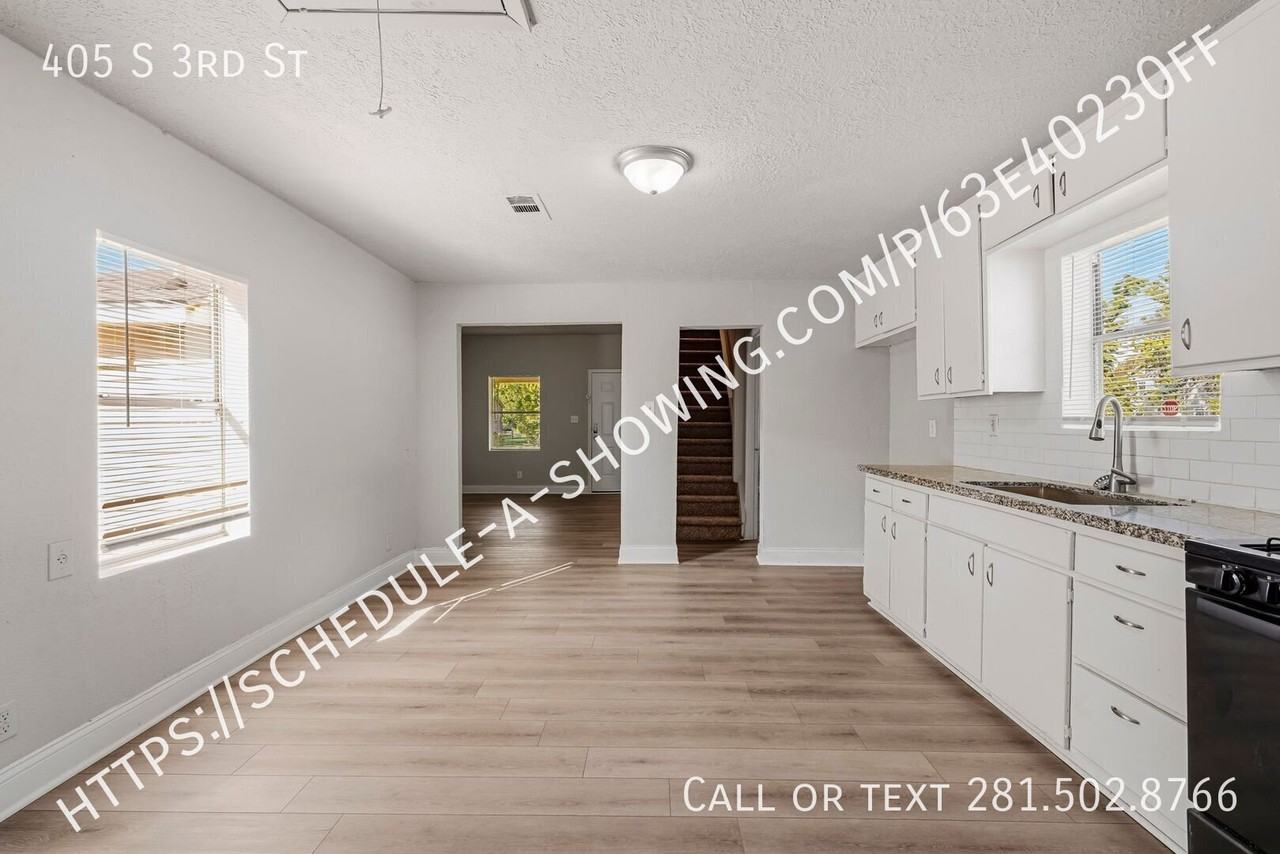 405 S 3rd St - Photo 6 of 13