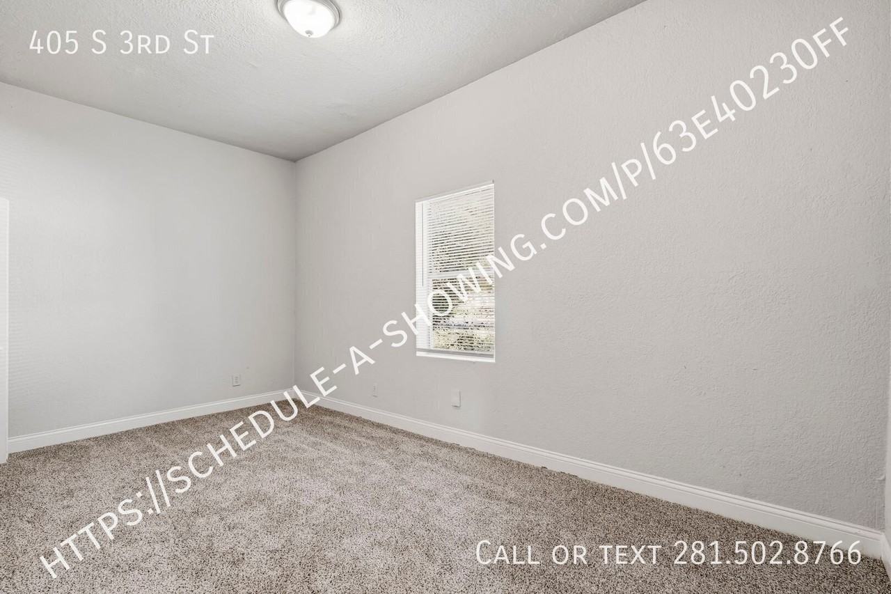 405 S 3rd St - Photo 7 of 13