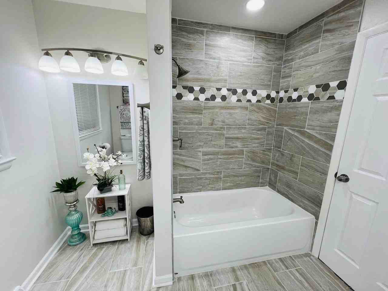 5710 N 69th St - Photo 3 of 7
