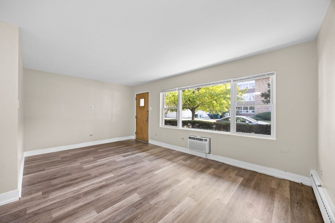 7115 36th St #1-2 - Photo 3 of 10